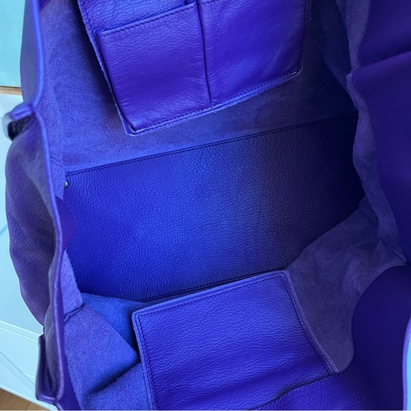 VIOLET Balenciaga Papier A4 Tote (Large) in Purple Leather - Picture 7 of 11